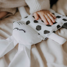 Ielādēt bildi, Bed warmer - cuddly toy THE BUNNY - Heatable toys - ULECEkids