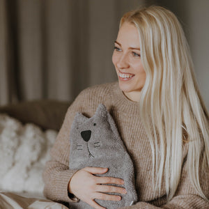 Cute hot water bottle with animal cover, 100% cotton- feet, bed warmer, period cramps, tummy ache, indigestion- with a size of 2 litre. cute cat bed